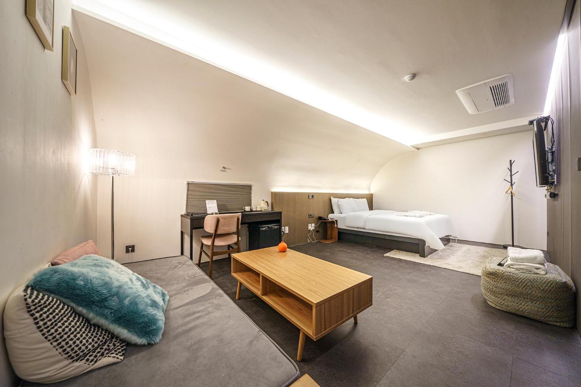 Hotel H Seoul Exterior photo